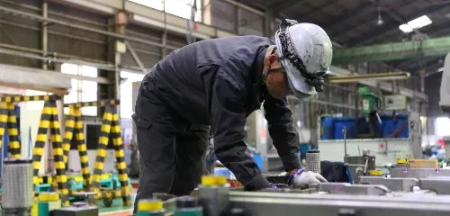 金型づくり